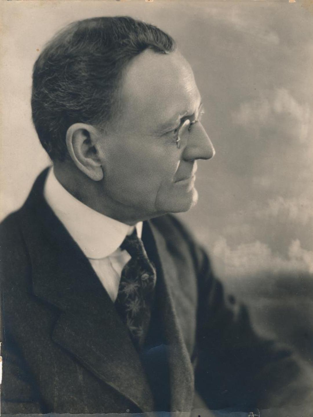 Ralph Graham Savage (1860 - 1928) Profile